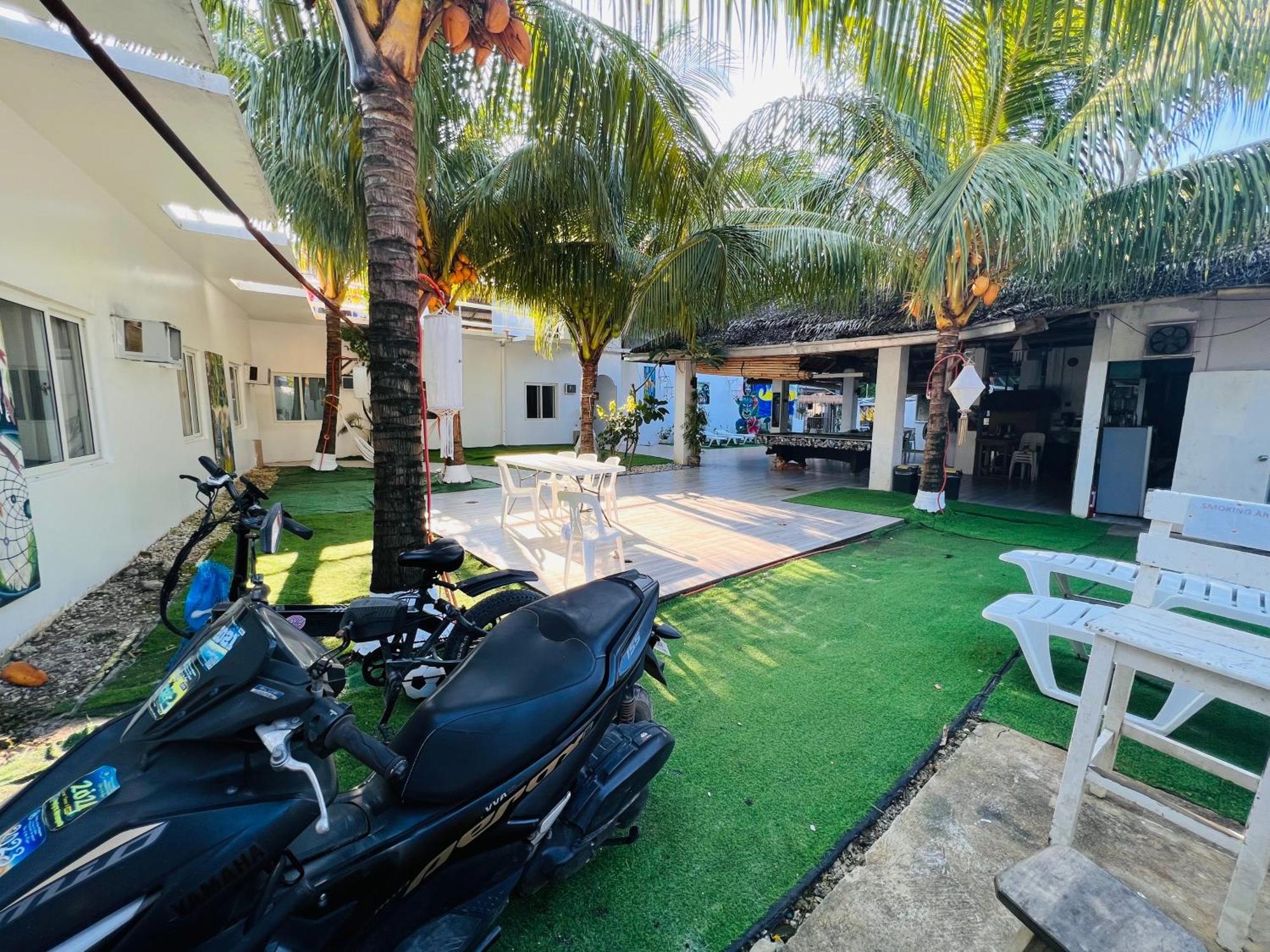 Boracay Backpackers Pansiyon Balabag  Dış mekan fotoğraf