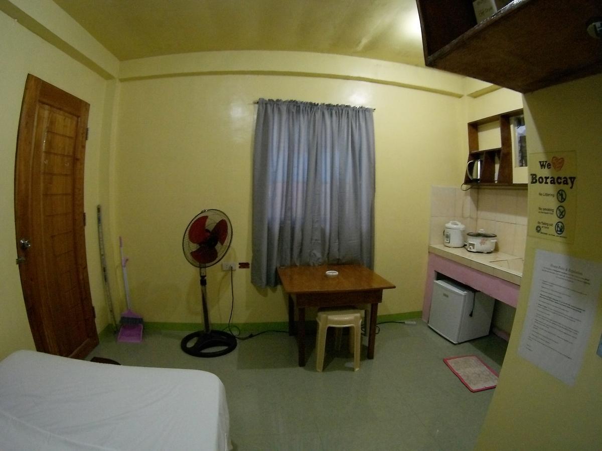 Boracay Backpackers Pansiyon Balabag  Dış mekan fotoğraf